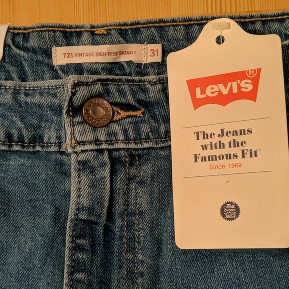 Levi's Orange Tab Denim Shorts - Picture 6 of 7